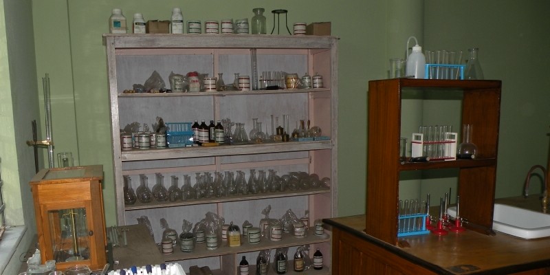 KPTTI CHEMISTRY LAB